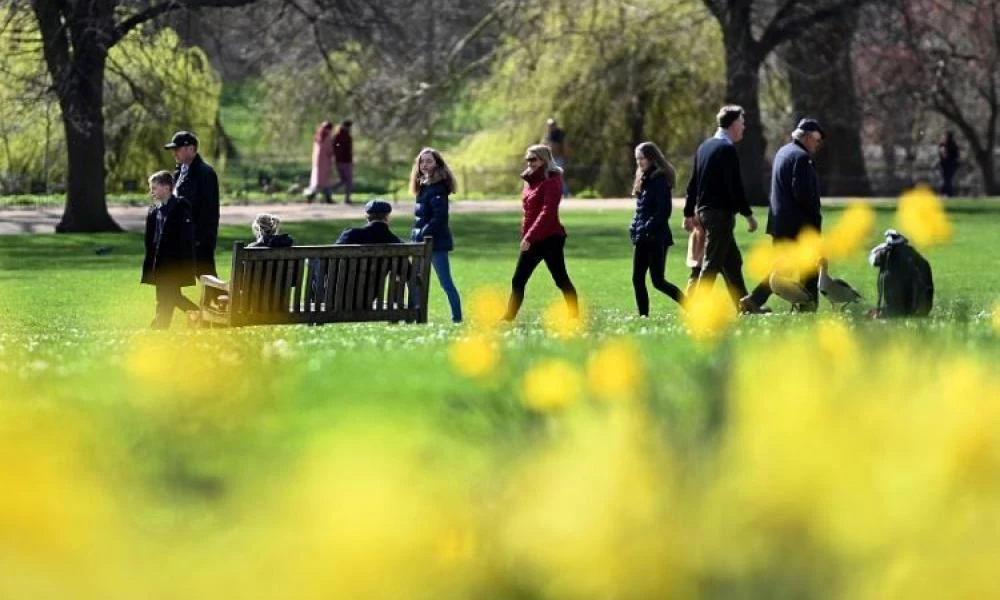 Βγήκαν για γυμναστική μετά από μακρά περίοδο lockdown στην Βρετανία